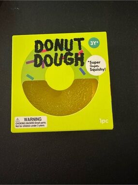 J’dore Donut Dough Squishy Toy - Yellow